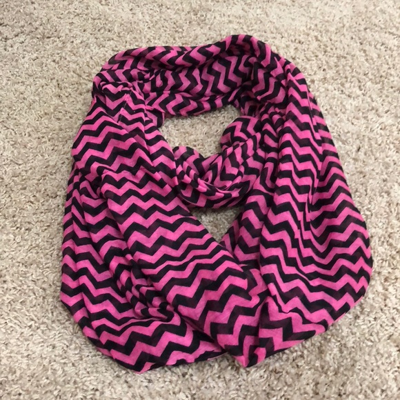 Accessories - Pink and Black Chevron Print Infinity Scarf